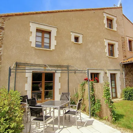 In France With Private Terrace, Cleaning Included Prázdninový dům