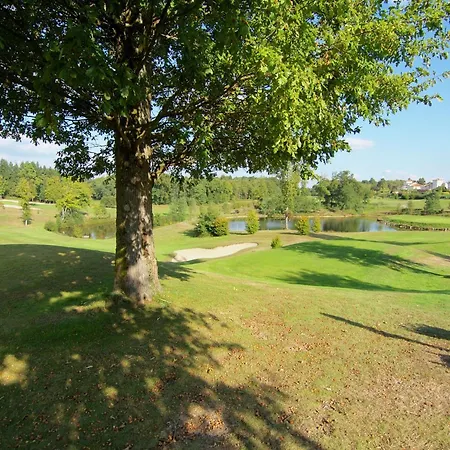Holiday home Spacious With Heated Pool, Cleaning Included